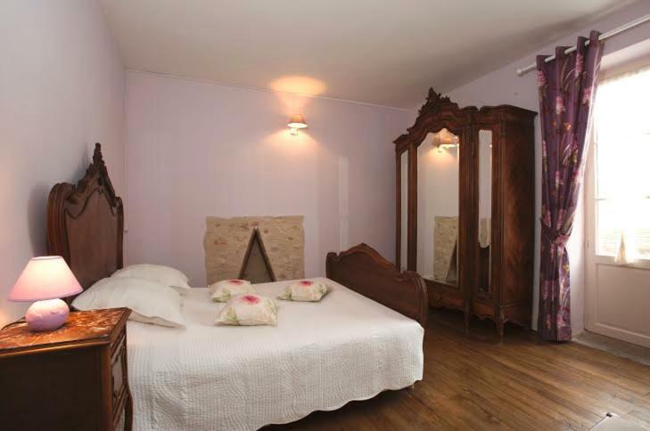 Maison D'Hotes Orlaya Assier Екстериор снимка
